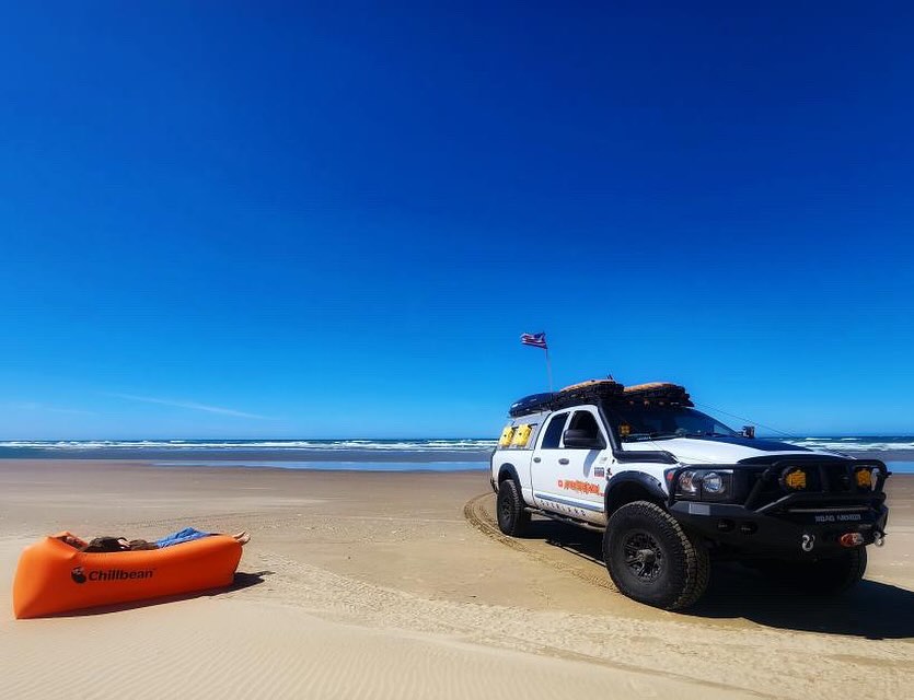 Elevate Your Summer Adventures with the Chillbean Inflatable Hammock